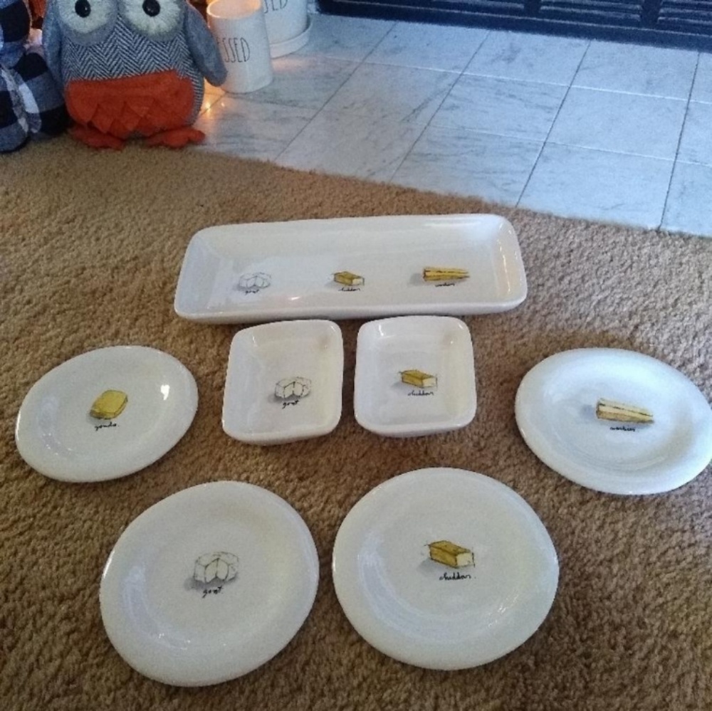Rae Dunn Pottery